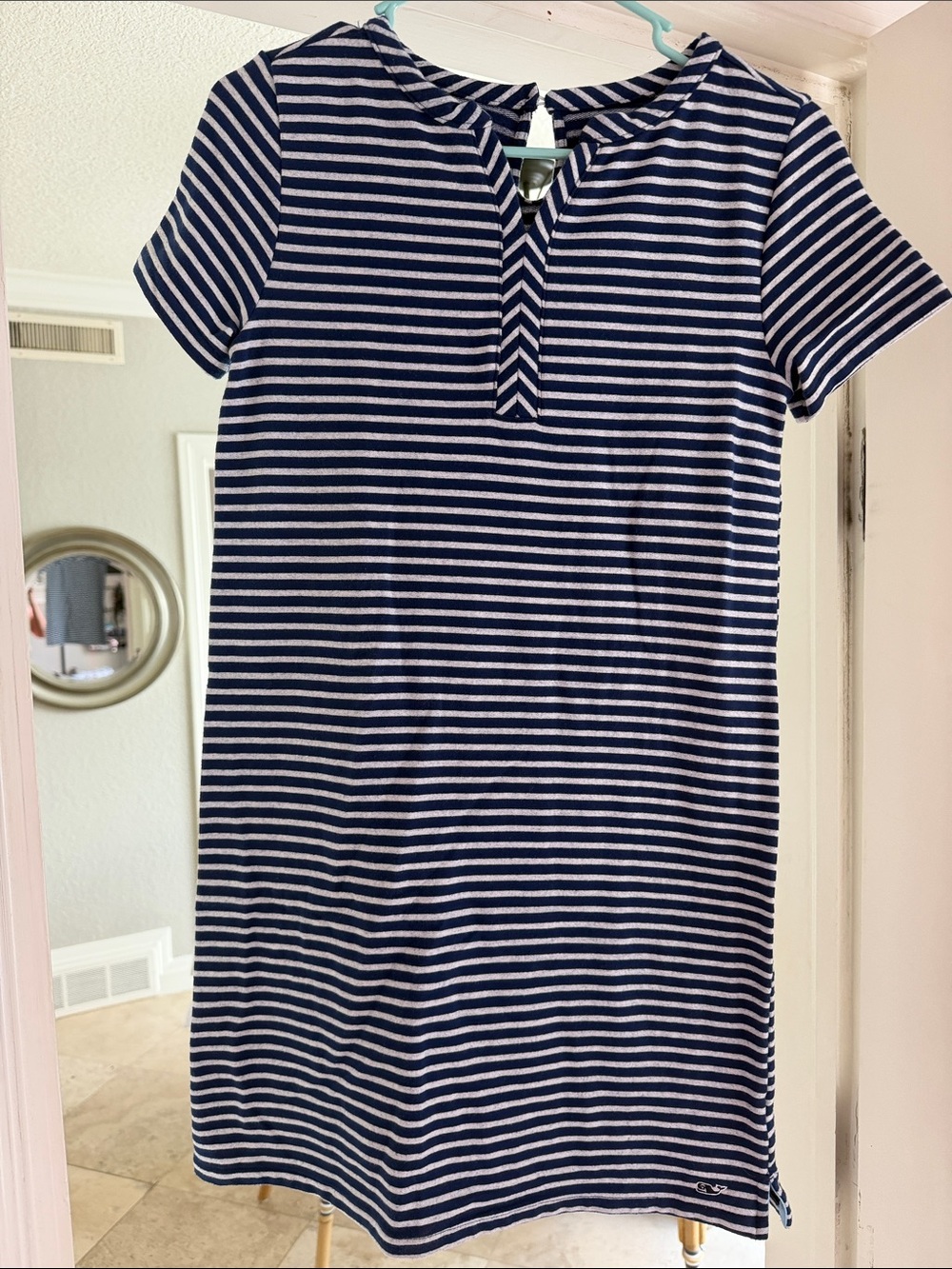 Vineyard Vines Navy and White Striped Short-Sleeve Shift Dress with Keyhole